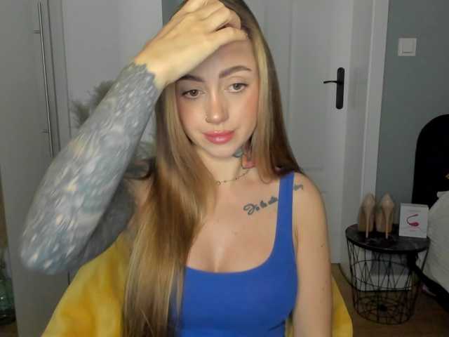 SEXYcoralie's BongaCams show and profile