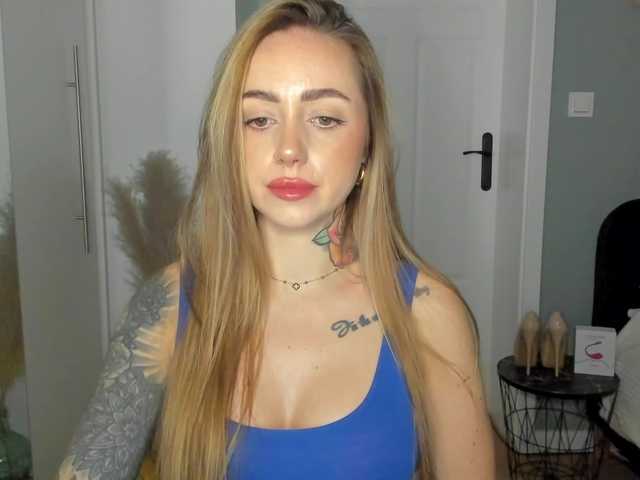 SEXYcoralie's BongaCams show and profile