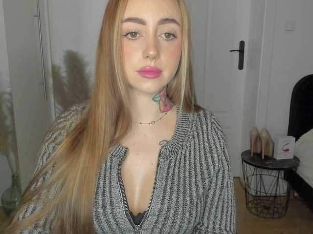 SEXYcoralie's BongaCams show and profile