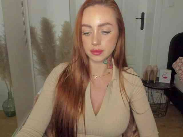 SEXYcoralie webcam