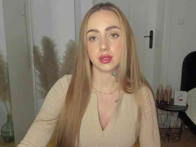 SEXYcoralie webcam