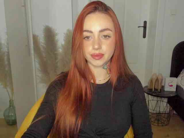 SEXYcoralie webcam