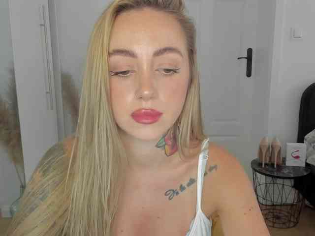 video chat room SEXYcoralie