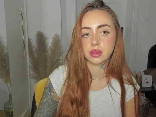 SEXYcoralie webcam