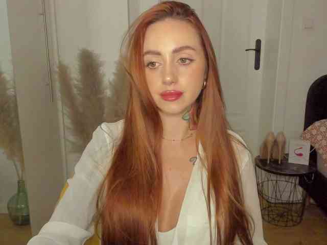 SEXYcoralie webcam