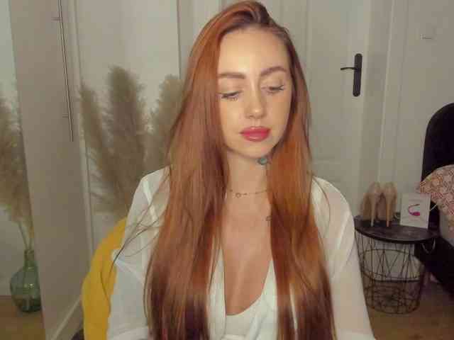 SEXYcoralie webcam
