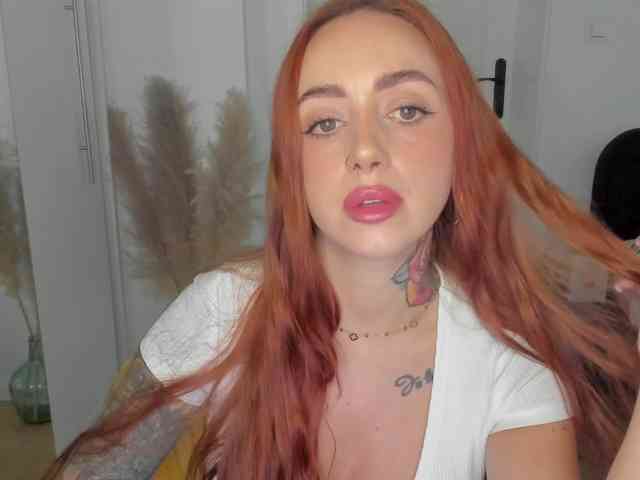 SEXYcoralie webcam