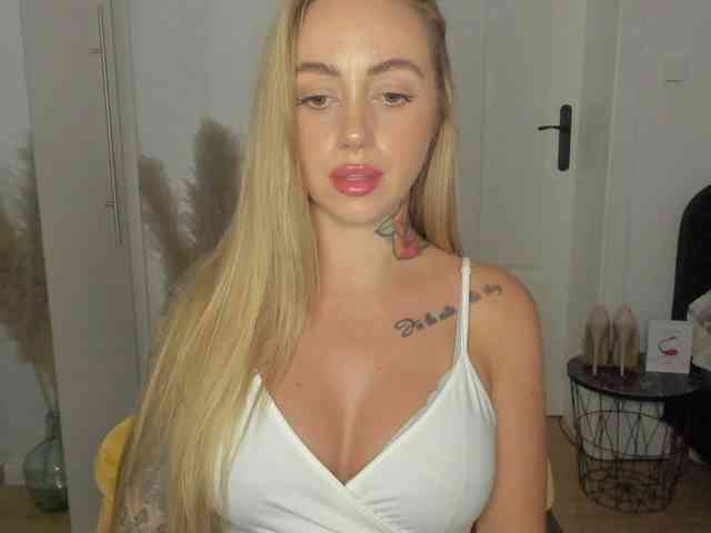 SEXYcoralie