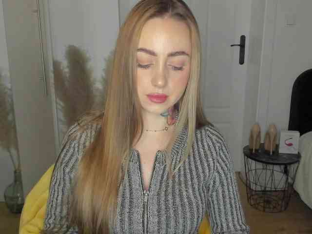 SEXYcoralie Live Webcam on BongaCams