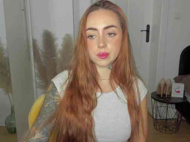 SEXYcoralie webcam
