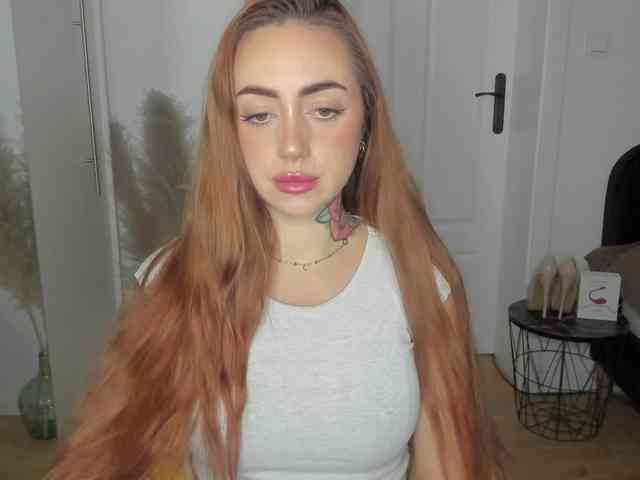 SEXYcoralie webcam