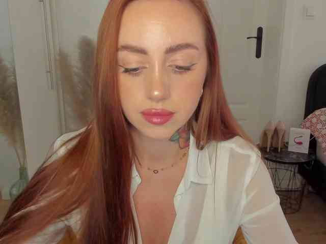 SEXYcoralie webcam
