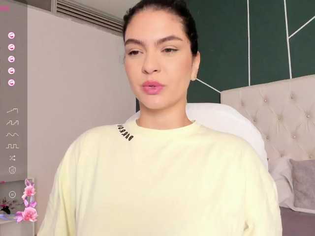  VeronicaLanz chat room