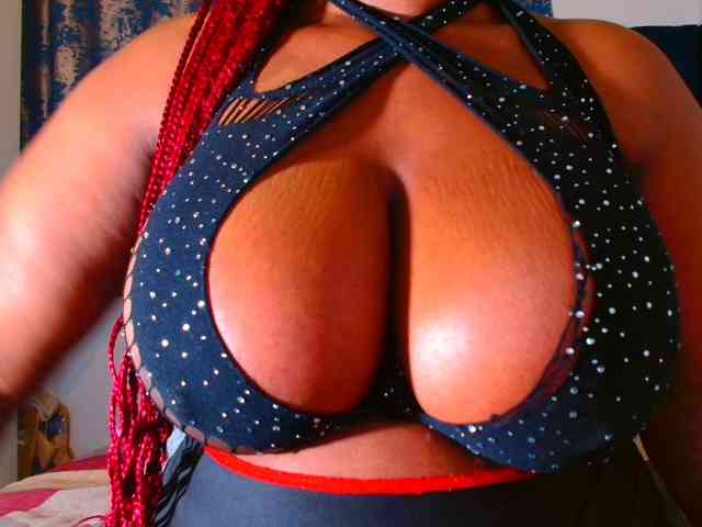 BUSTYDIAMOND webcam