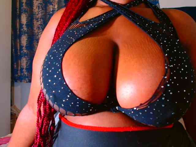 BUSTYDIAMOND webcam