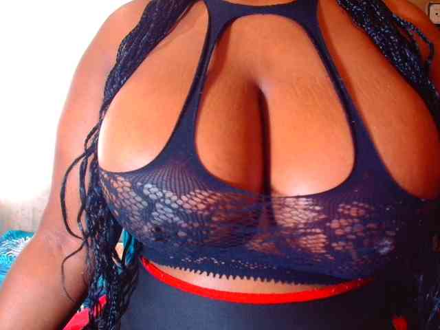 BUSTYDIAMOND BUSTYDIAMOND