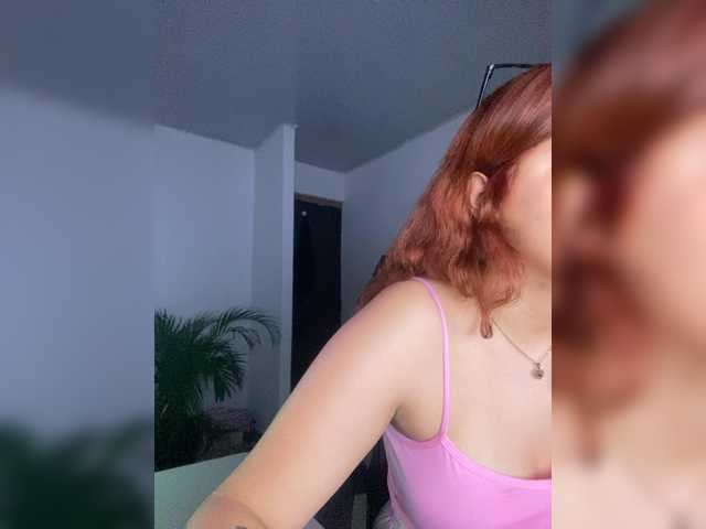 Allie-Rose's BongaCams show and profile