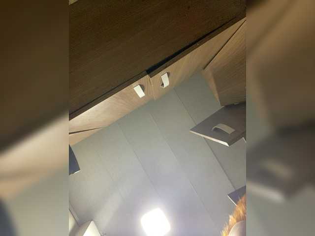 Allie-Rose's BongaCams show and profile