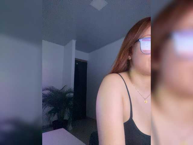 Allie-Rose's BongaCams show and profile