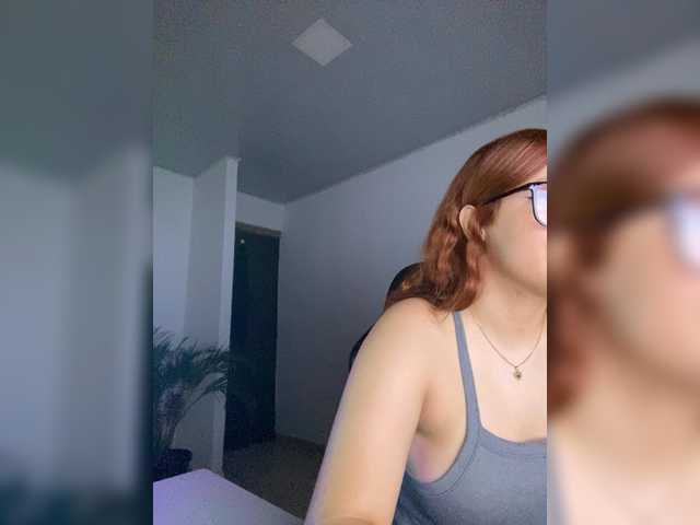 Allie-Rose's BongaCams show and profile