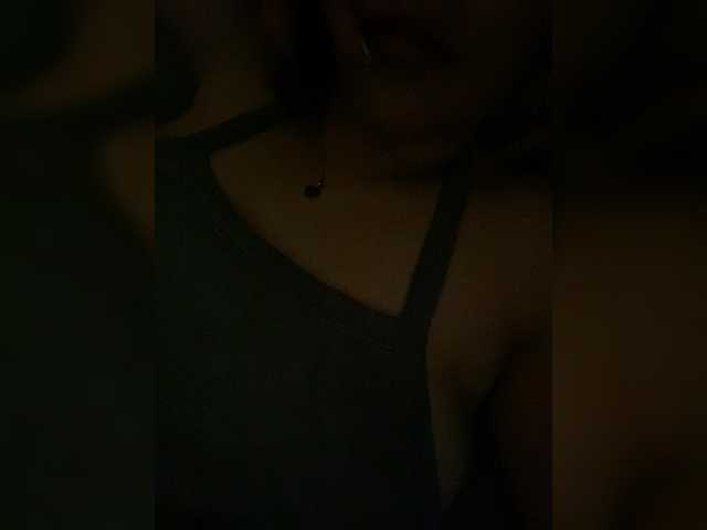 Allie-Rose's BongaCams show and profile