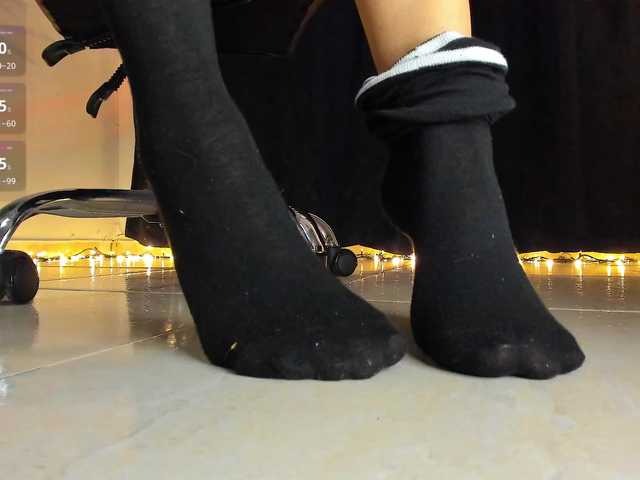 Allie-Rose's BongaCams show and profile