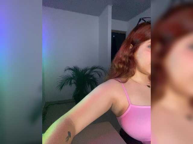 Allie-Rose's BongaCams show and profile