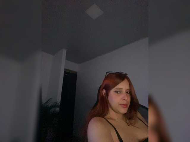 Allie-Rose's BongaCams show and profile