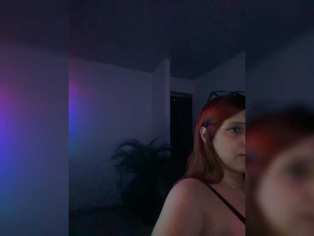 Allie-Rose's BongaCams show and profile