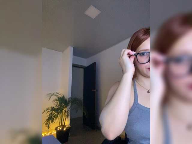 Allie-Rose's BongaCams show and profile