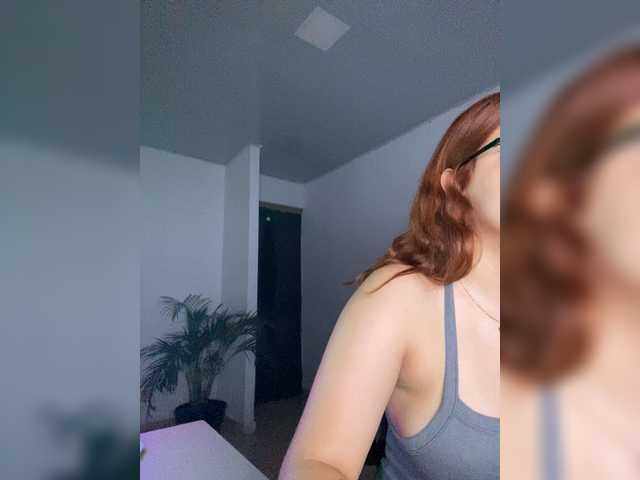 Allie-Rose's BongaCams show and profile