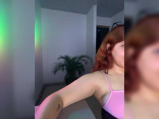 Allie-Rose's BongaCams show and profile