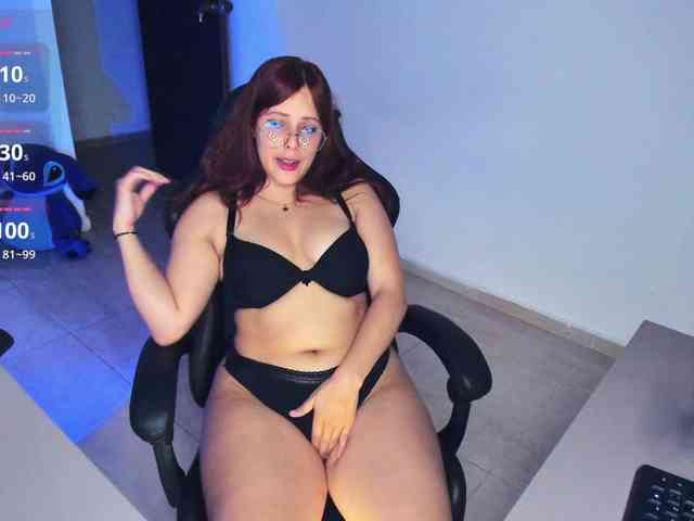 Allie-Rose webcam