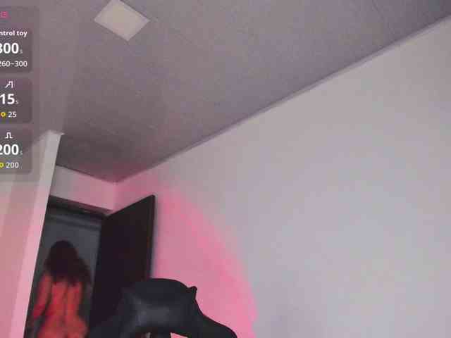 Allie-Rose webcam