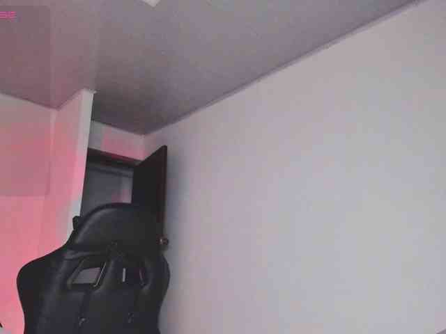 Allie-Rose webcam