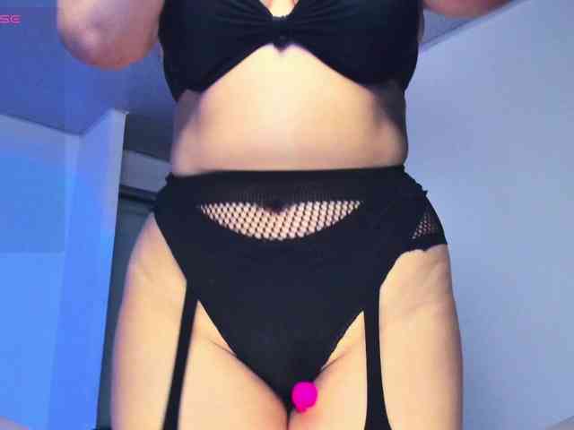 Allie-Rose webcam