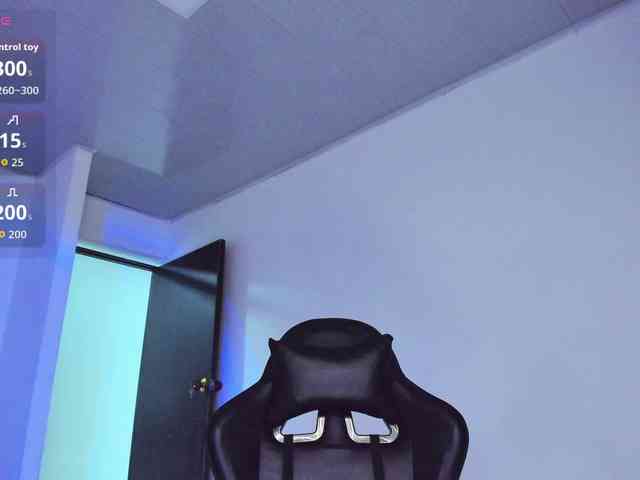 Allie-Rose webcam