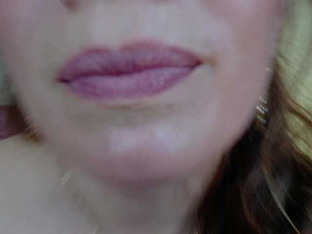 Quinn-Darly's BongaCams show and profile