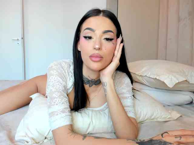 FantasyDevil webcam