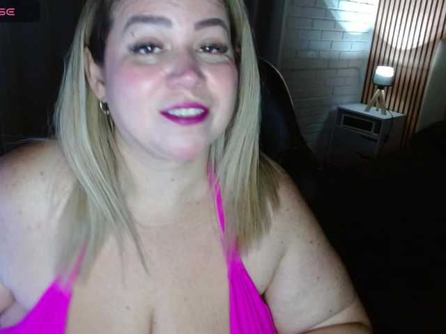 bella-savati's BongaCams show and profile