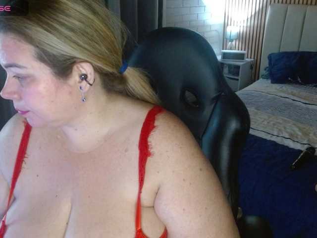 bella-savati's BongaCams show and profile