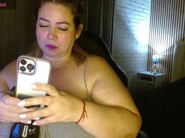 bella-savati's BongaCams show and profile