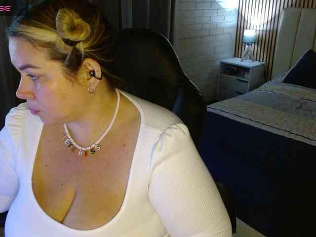 bella-savati Live Webcam on BongaCams