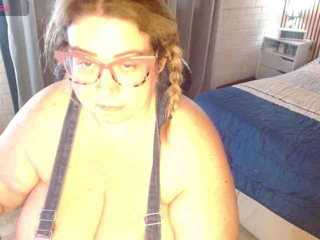 bella-savati Live Webcam on BongaCams