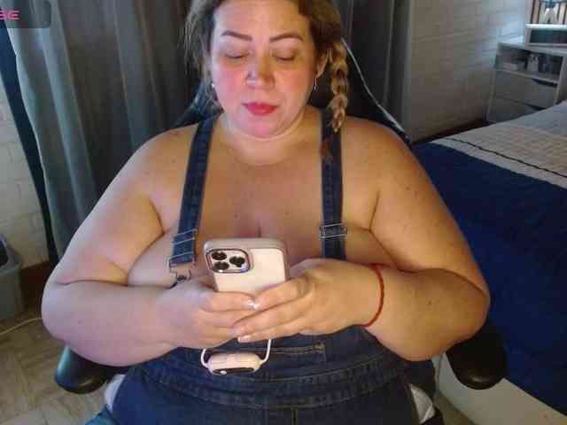 bella-savati Live Webcam on BongaCams