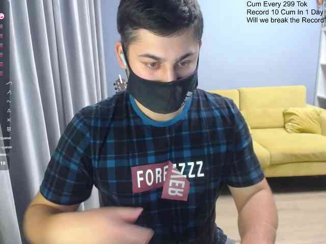 TomGuys Live Webcam on BongaCams