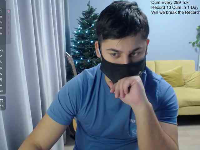 TomGuys Live Webcam on {site_name}