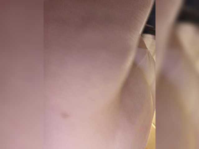 LeilaNightova's BongaCams show and profile