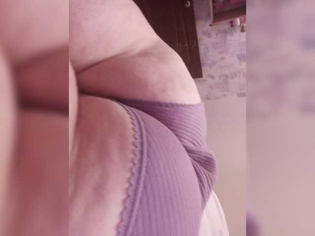 LeilaNightova's BongaCams show and profile