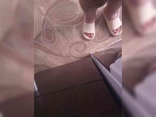real live web cam LeilaNightova